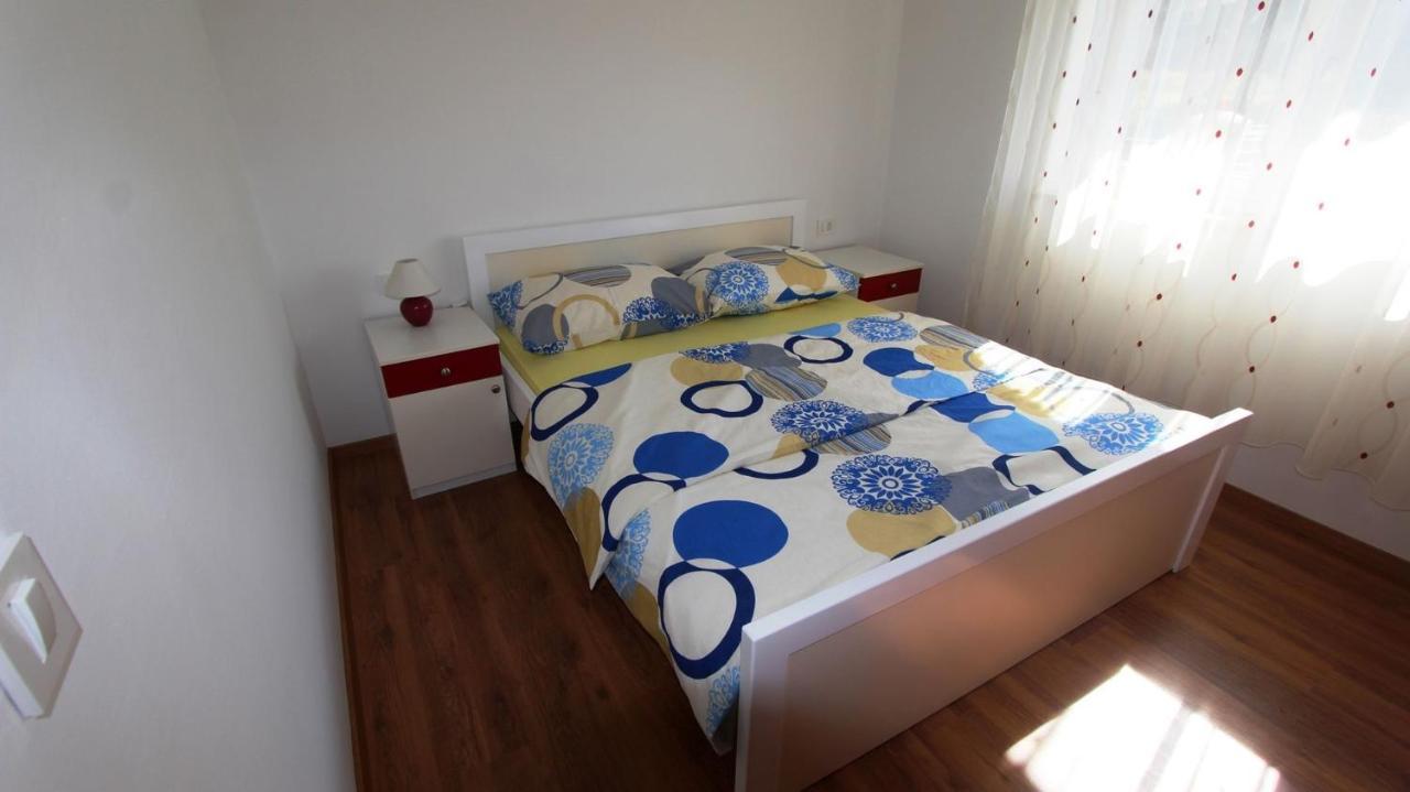 Apartments Tomislav Malinska Esterno foto