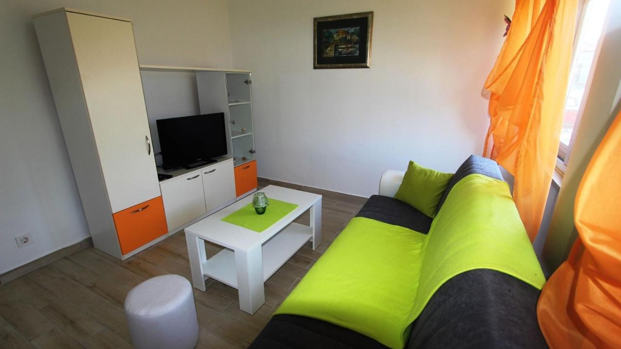 Apartments Tomislav Malinska Esterno foto